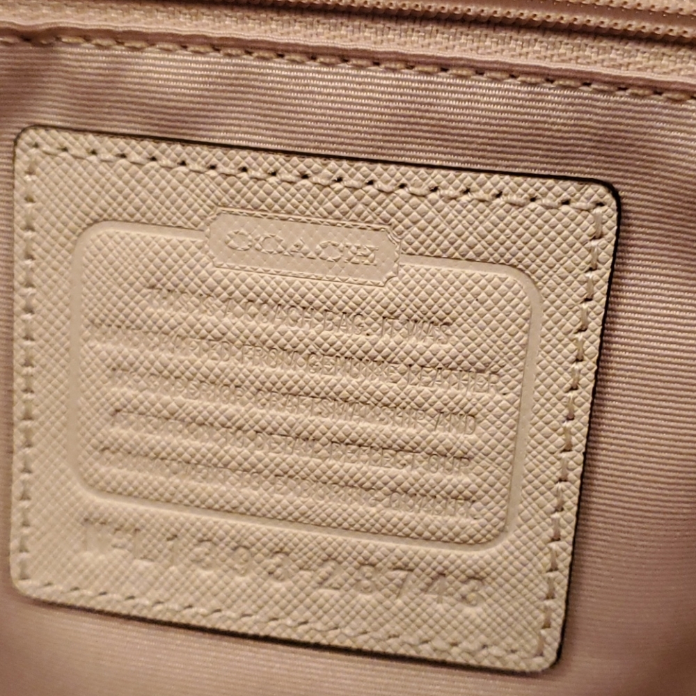 Coach Large 2 handled zippered Tote - Picture 7 of 8